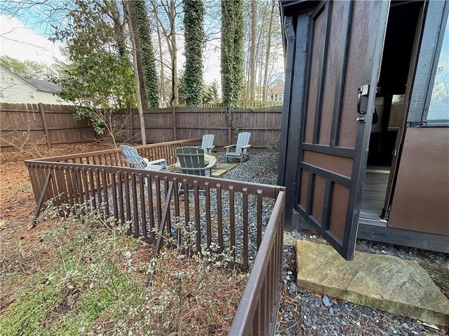 6035 Stone Wood NW Drive, Kennesaw, GA 30152