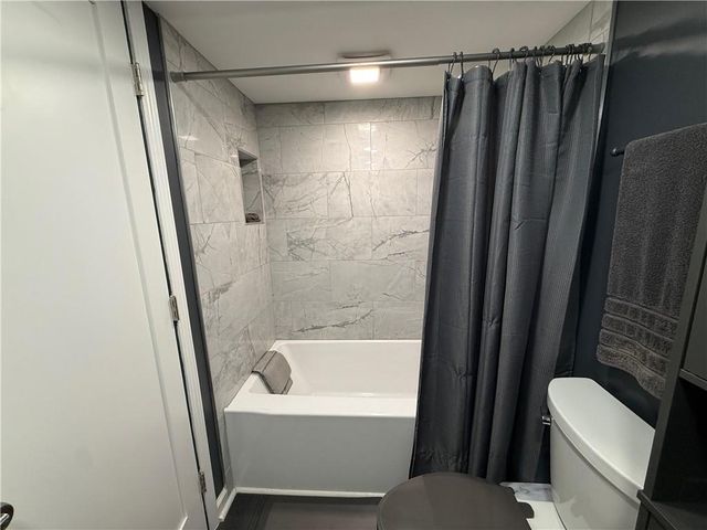 6035 Stone Wood NW Drive, Kennesaw, GA 30152