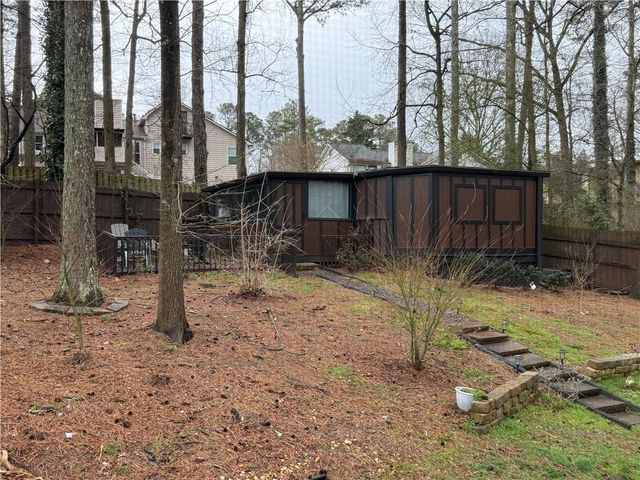 6035 Stone Wood NW Drive, Kennesaw, GA 30152