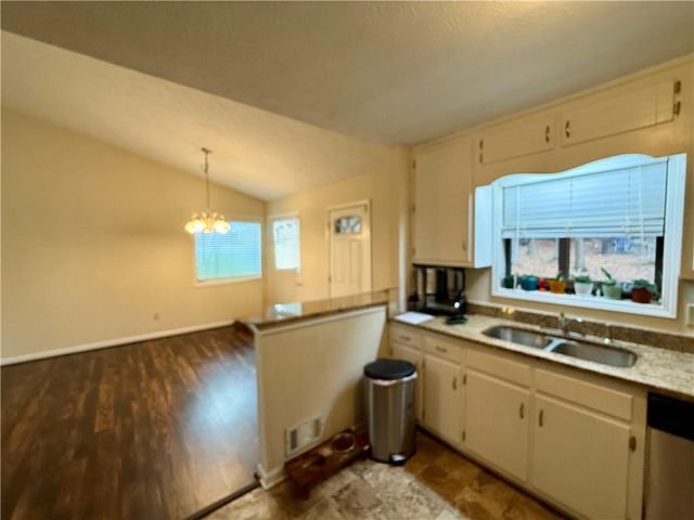 6035 Stone Wood NW Drive, Kennesaw, GA 30152