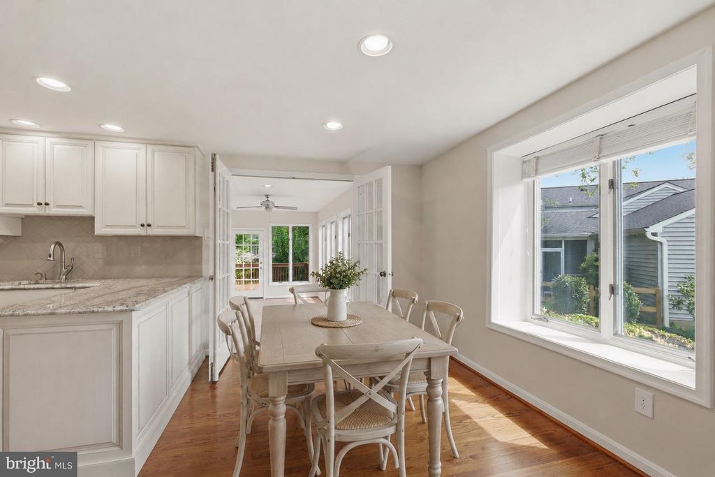 Image 14 of property listing at 1429 LONGHILL DR, Potomac, MD 20854