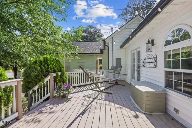 219 N Hollybrook Road, Wendell, NC 27591