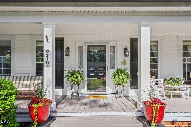 219 N Hollybrook Road, Wendell, NC 27591