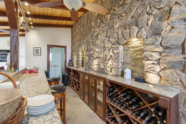 26300 N Mooney Boulevard, Tulare, CA 93274