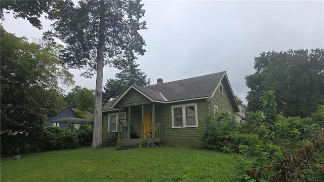 8145 Holmes Road, Kansas City, MO 64131