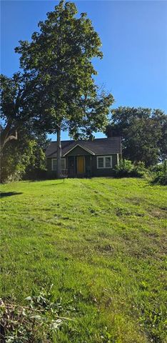 8145 Holmes Road, Kansas City, MO 64131