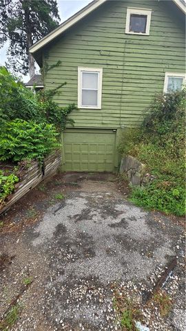 8145 Holmes Road, Kansas City, MO 64131