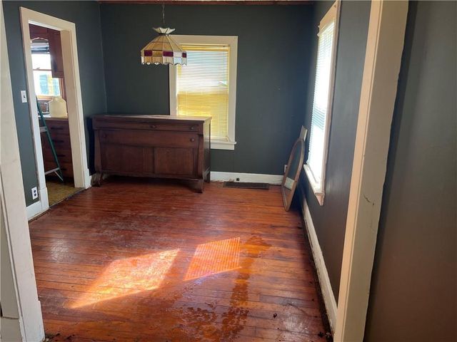 8145 Holmes Road, Kansas City, MO 64131