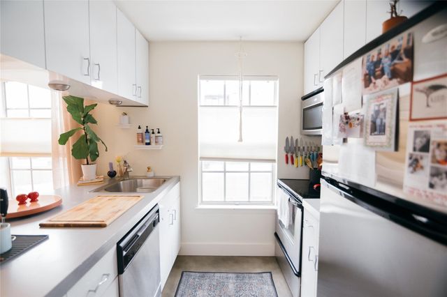 300 Crockett ST 209, Austin, TX 78704