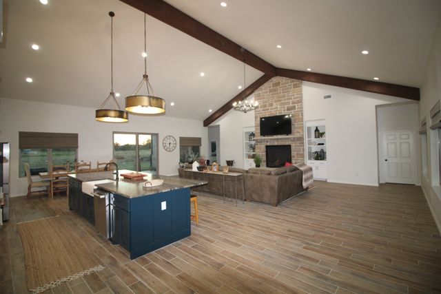 449 County Road 194, Ovalo, TX 79541