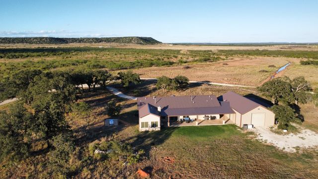 449 County Road 194, Ovalo, TX 79541