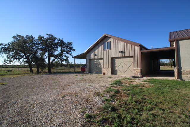 449 County Road 194, Ovalo, TX 79541