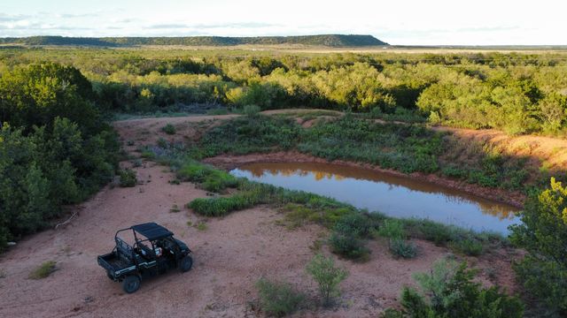 449 County Road 194, Ovalo, TX 79541