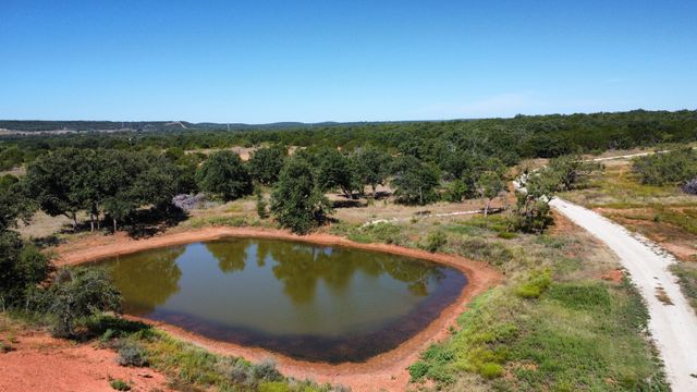 449 County Road 194, Ovalo, TX 79541