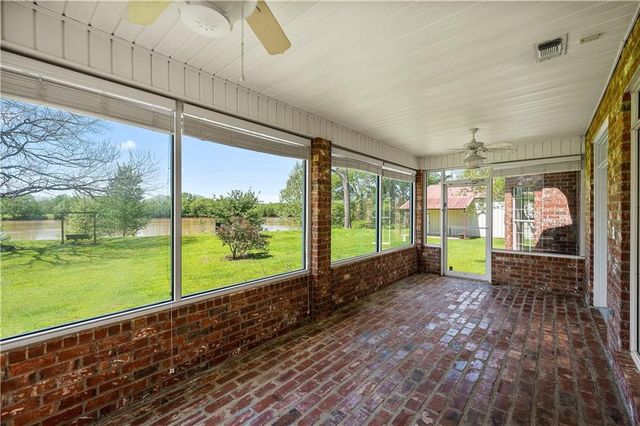 1524 PALMER CHAPEL Road, Pineville, LA 71360