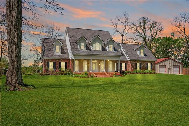 1524 PALMER CHAPEL Road, Pineville, LA 71360