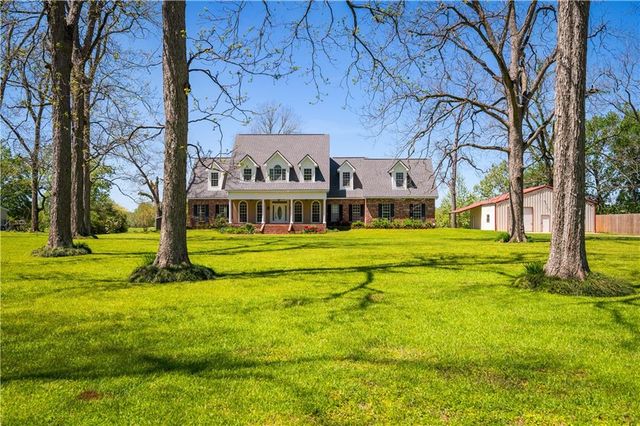 1524 PALMER CHAPEL Road, Pineville, LA 71360