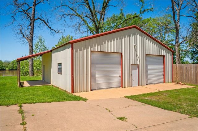 1524 PALMER CHAPEL Road, Pineville, LA 71360