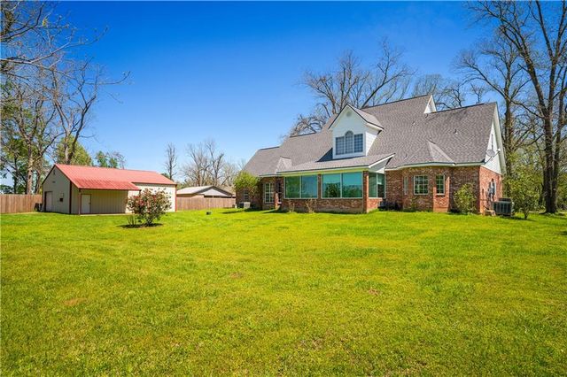 1524 PALMER CHAPEL Road, Pineville, LA 71360