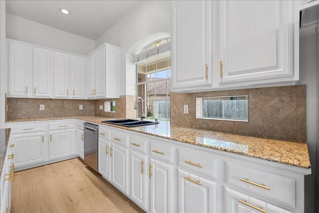 4110 Lofty Ridge Court, Pasadena, TX 77059