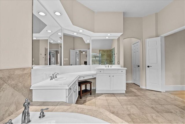 4110 Lofty Ridge Court, Pasadena, TX 77059