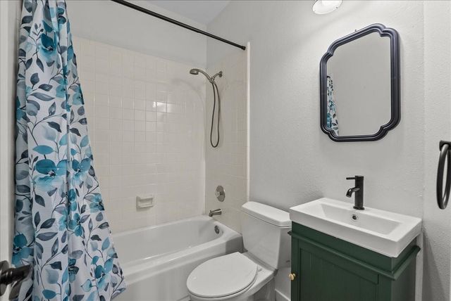 4110 Lofty Ridge Court, Pasadena, TX 77059