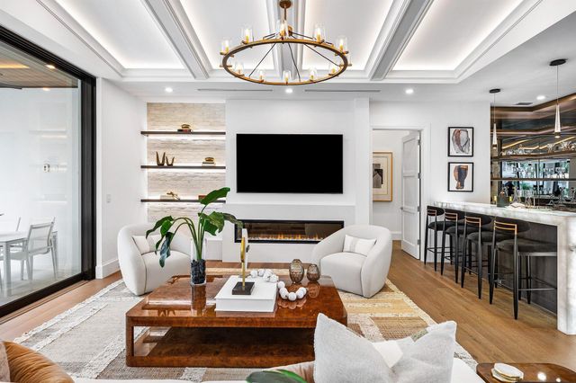 201 NE 4th Avenue, Boca Raton, FL 33432