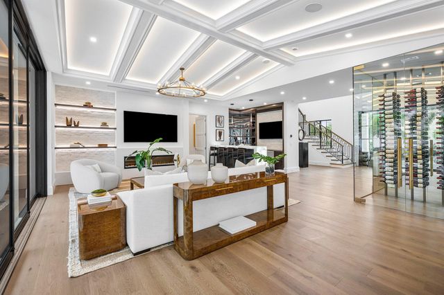 201 NE 4th Avenue, Boca Raton, FL 33432