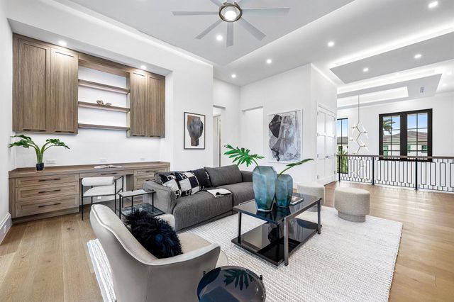 201 NE 4th Avenue, Boca Raton, FL 33432