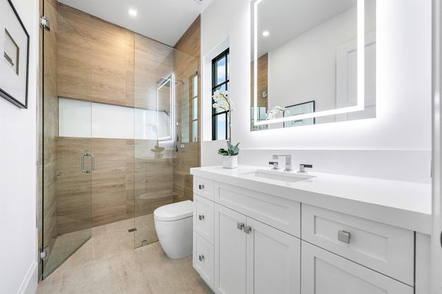 201 NE 4th Avenue, Boca Raton, FL 33432