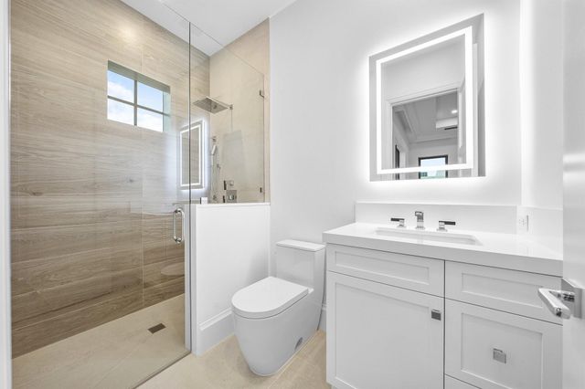 201 NE 4th Avenue, Boca Raton, FL 33432