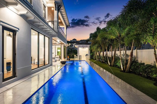 201 NE 4th Avenue, Boca Raton, FL 33432