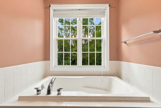 18 Daffodil Ct 18, Grafton, MA 01560