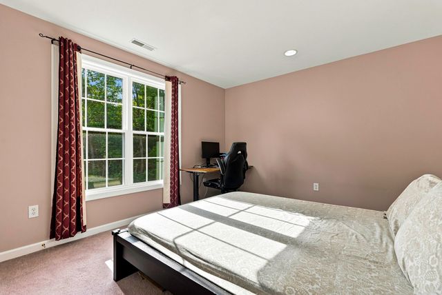 18 Daffodil Ct 18, Grafton, MA 01560