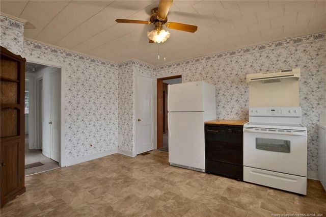 400 Roxie Avenue, Fayetteville, NC 28304