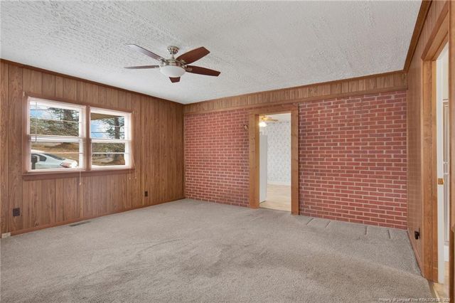 400 Roxie Avenue, Fayetteville, NC 28304