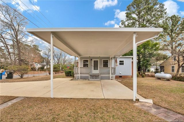 400 Roxie Avenue, Fayetteville, NC 28304