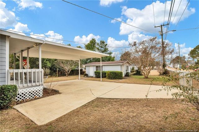 400 Roxie Avenue, Fayetteville, NC 28304