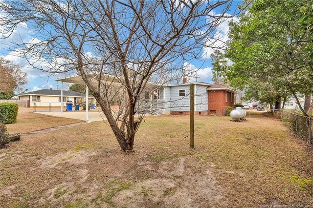 400 Roxie Avenue, Fayetteville, NC 28304