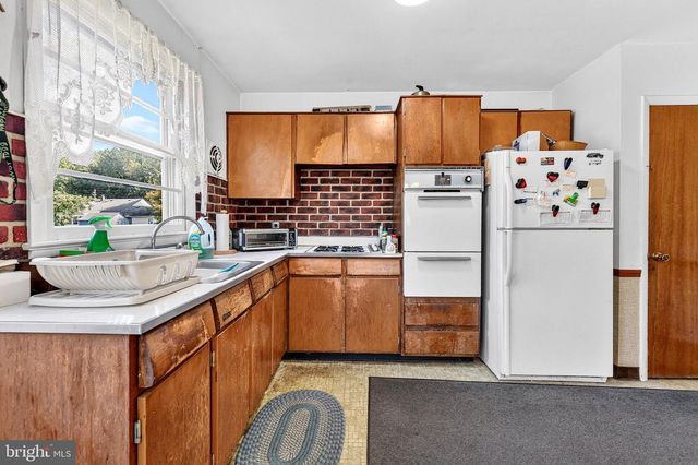 308 2ND ST, Bordentown, NJ 08505