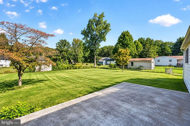 308 2ND ST, Bordentown, NJ 08505