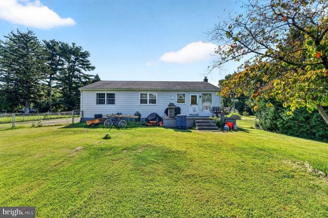 308 2ND ST, Bordentown, NJ 08505