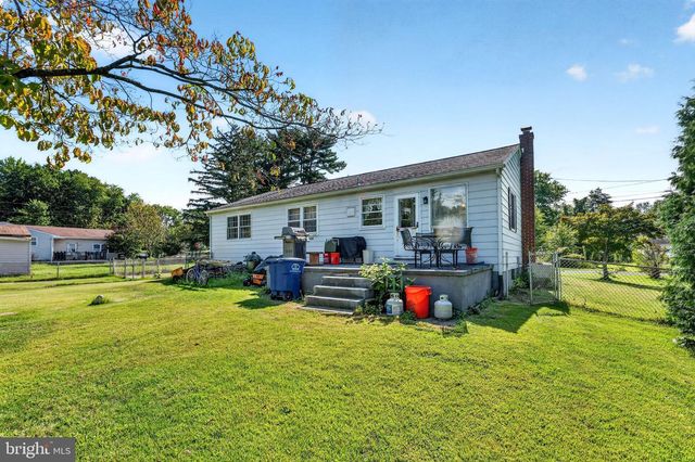 308 2ND ST, Bordentown, NJ 08505
