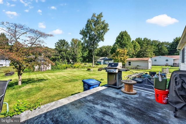 308 2ND ST, Bordentown, NJ 08505