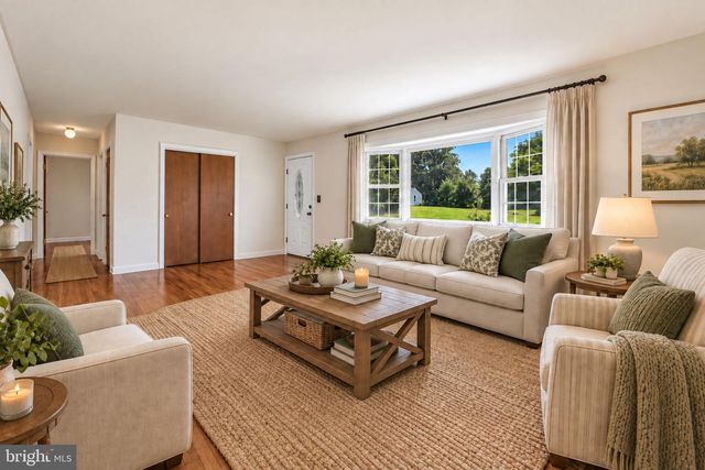 308 2ND ST, Bordentown, NJ 08505