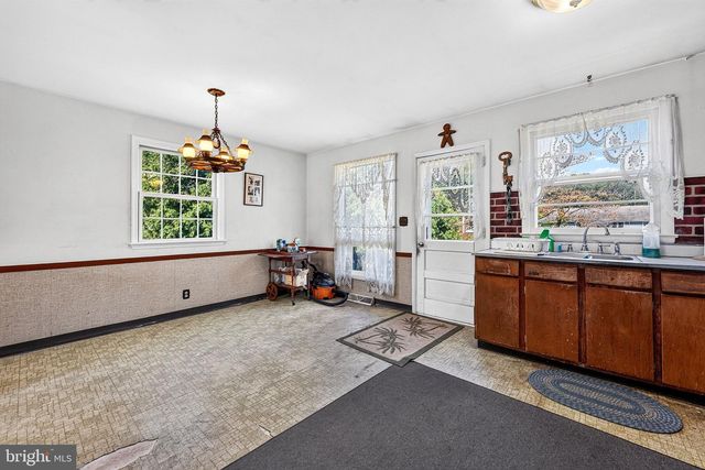308 2ND ST, Bordentown, NJ 08505