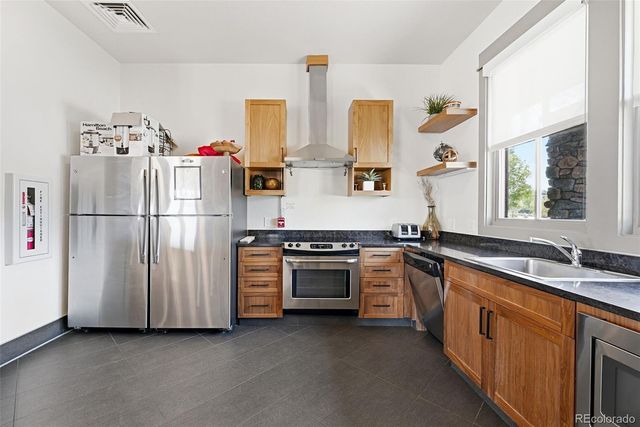 19589 W 93rd Drive A, Arvada, CO 80007