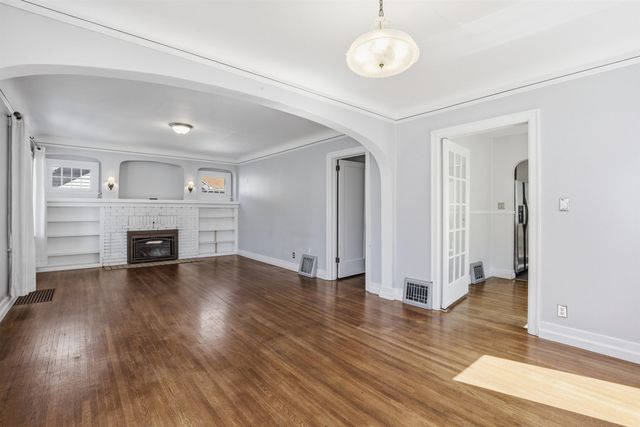 1317 S Grove St, Spokane, WA 99204