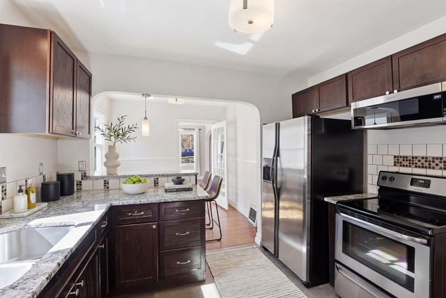 1317 S Grove St, Spokane, WA 99204