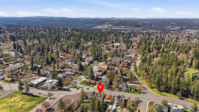 1317 S Grove St, Spokane, WA 99204